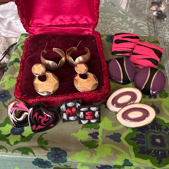 Accessories - 1980’ Vintage Mixed Resin gold tone  & Dangle Earrings - Pink, Purple, Cream